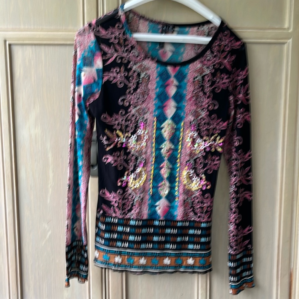 A.Z.I. Jeans.  Multicolor print top with sequin and bead embellishments Size XL